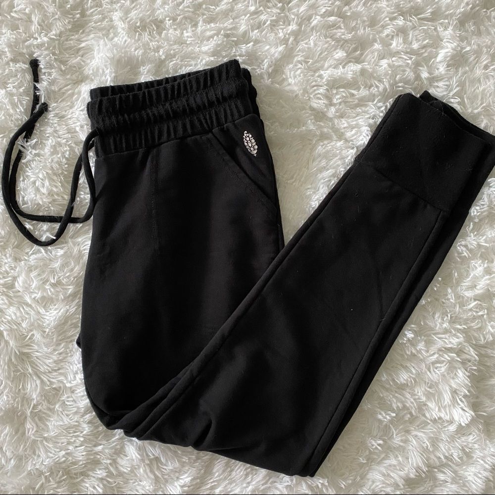 Free People FP Movement Sunny Skinny Sweatpants Joggers Black Size Medium